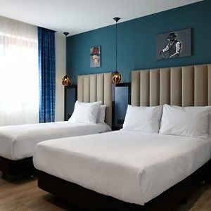 Dreibettzimmer